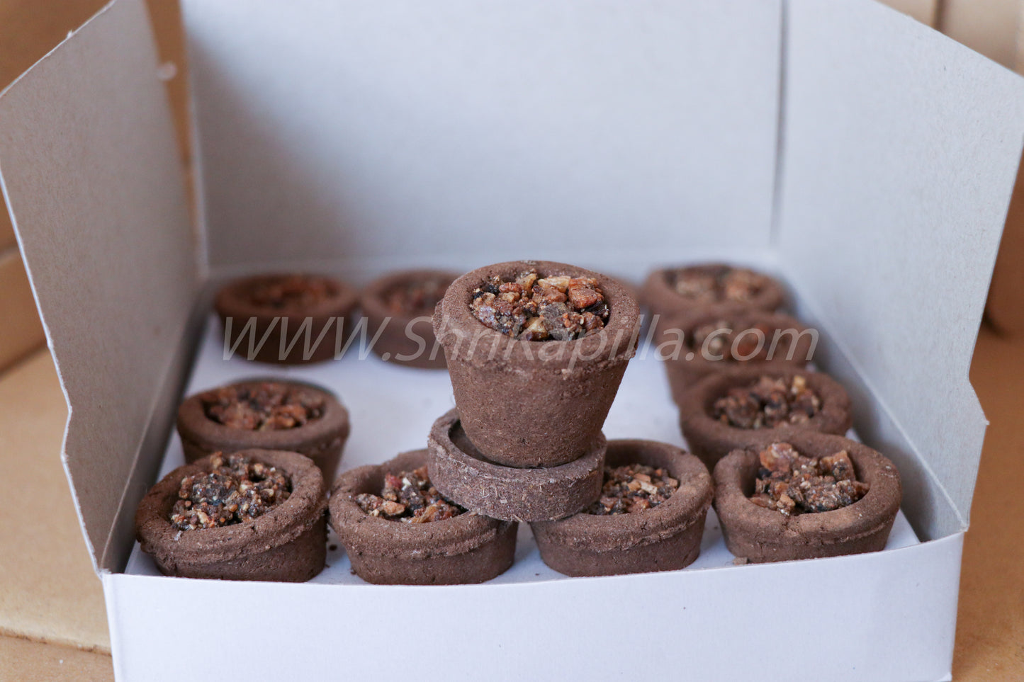 Gober Guggal Dhoop Cups | Cow Dung & Guggal Based Natural Dhoop Cups | For Puja, Meditation & Spiritual Use